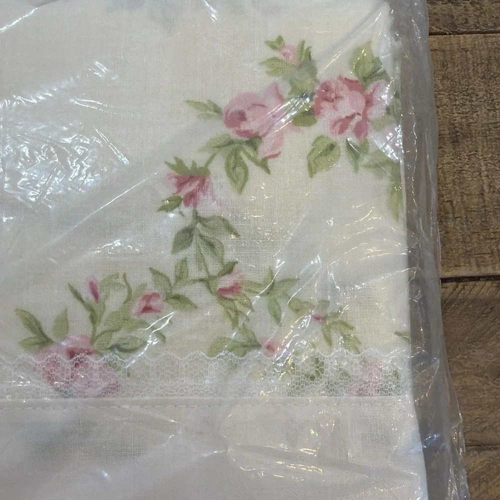 Vintage NEW Dantrel Dan River Double Flat Sheet  Sweetheart Rose 54x76